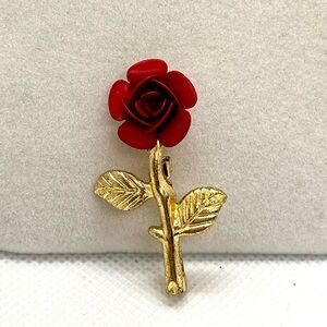 Vintage‎ Red Rose Pin Brooch with Gold Tone Stem Metal Floral
